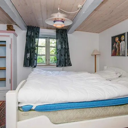 Cozy Seaside Retreat In Hojer-by Traum